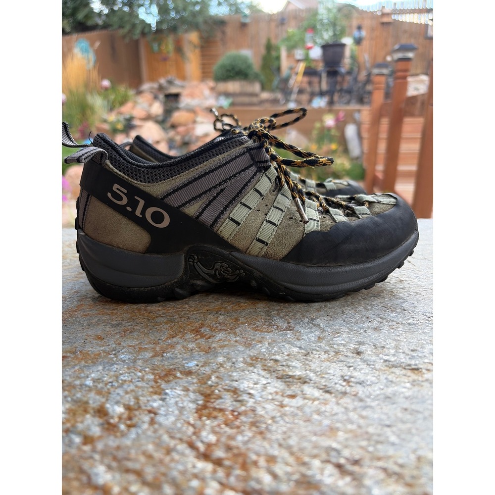 Five Ten 5.10 Women 7 Approach Shoes Stealth Rubber Hiking Sneakers Olive Grey